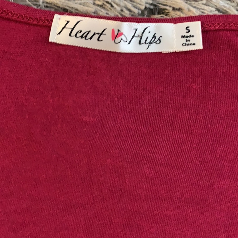 Red top - Picture 3 of 3